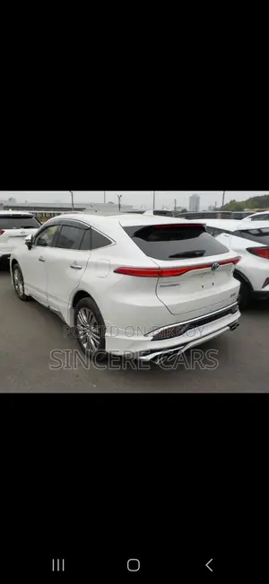 Toyota Harrier z Brown console 2021
