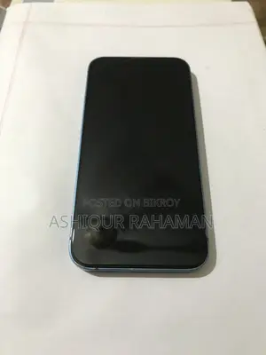 Apple iPhone 13 . (Used)