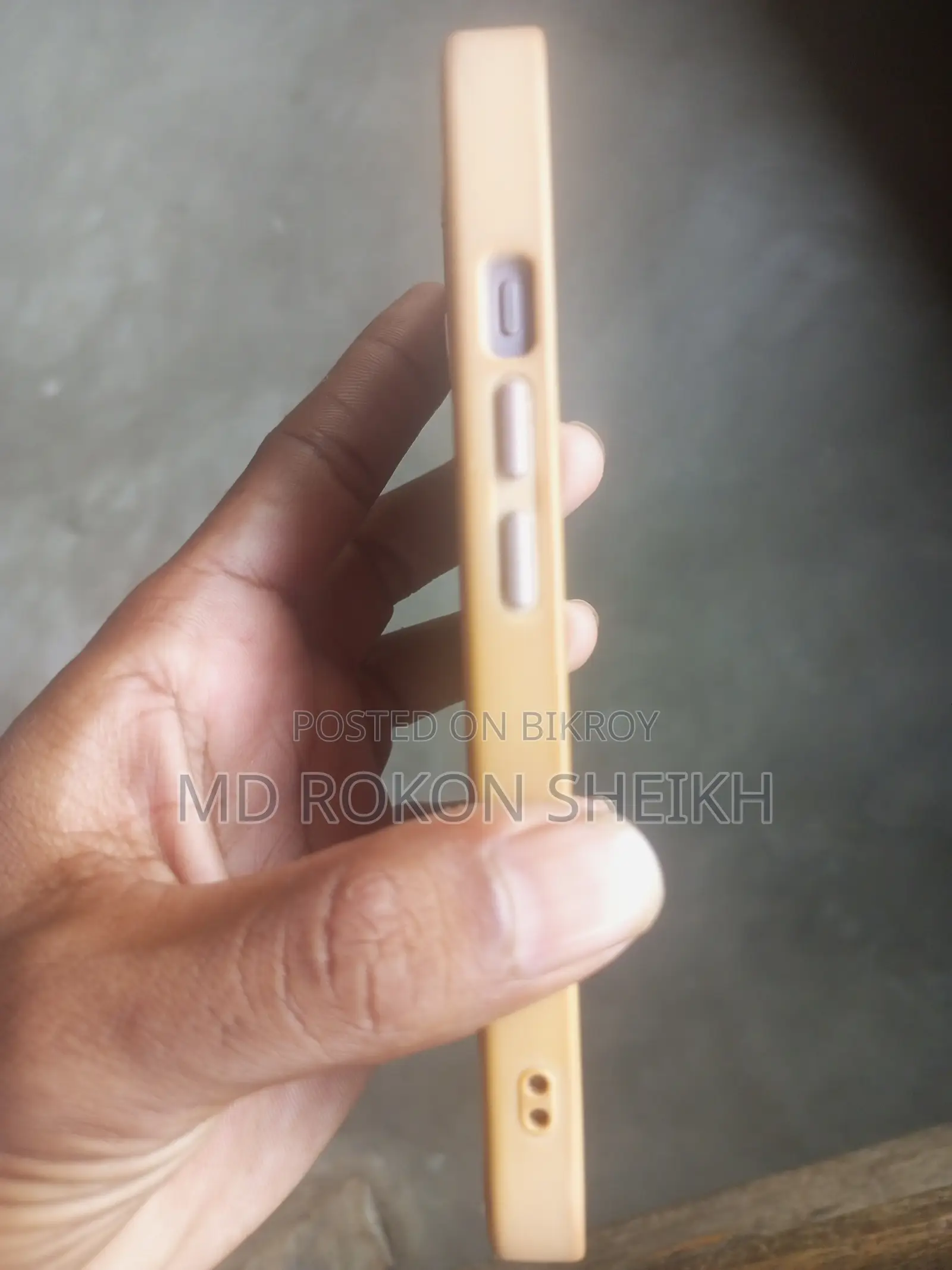 Apple iPhone 14 (Used)