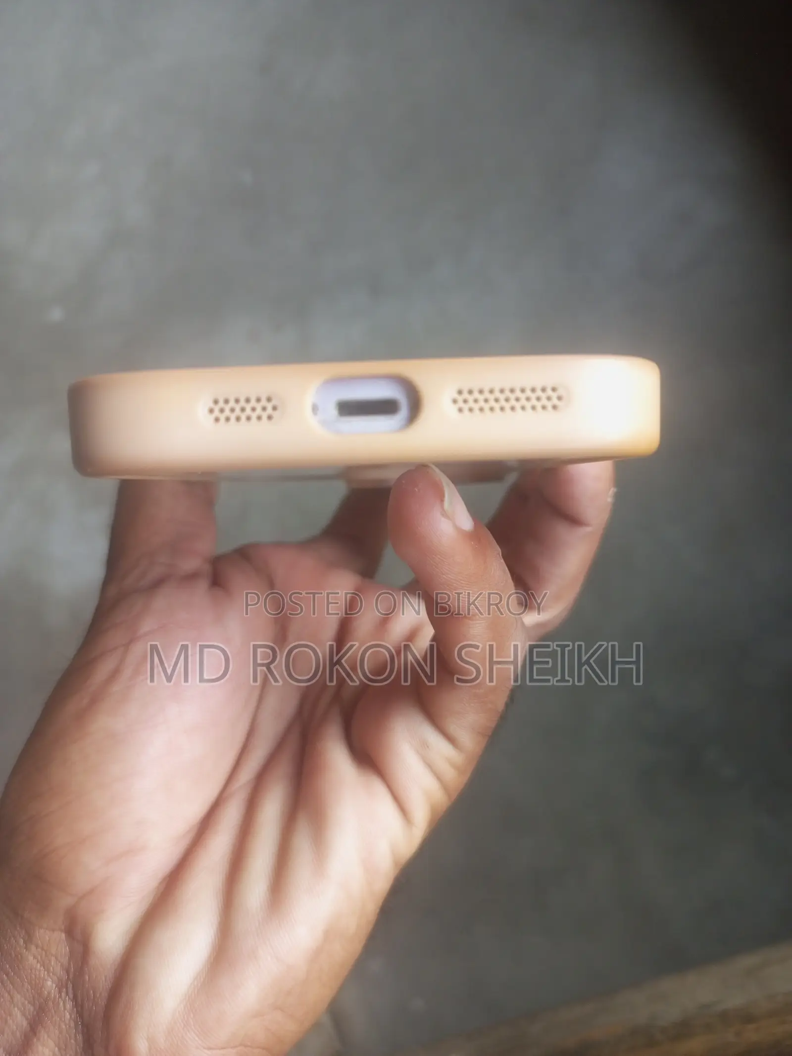Apple iPhone 14 (Used)