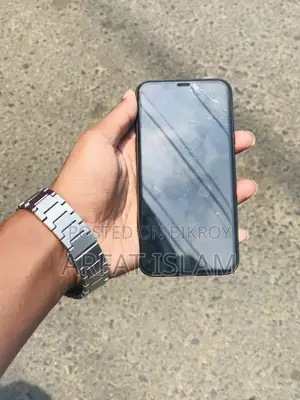 Apple iPhone XS (Used)