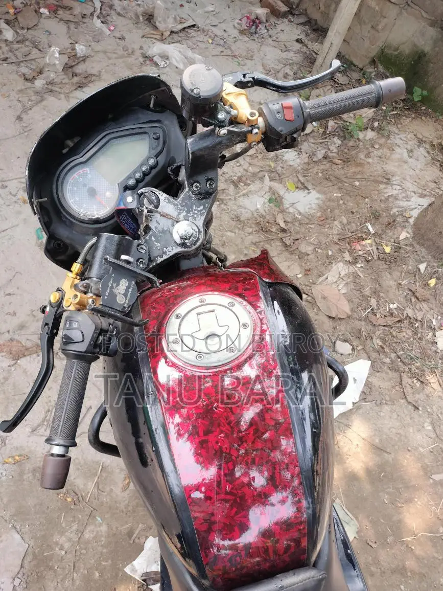 Bajaj Pulsar 150 180 2026