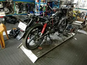 মটর বাইকের রানিং গ্যারেজ মালামাল বিক্রি হবে