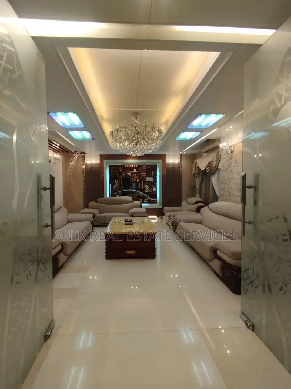 Swmming Pool Gym Luxurious Full Farnised Flat Rent At Gulshan 2