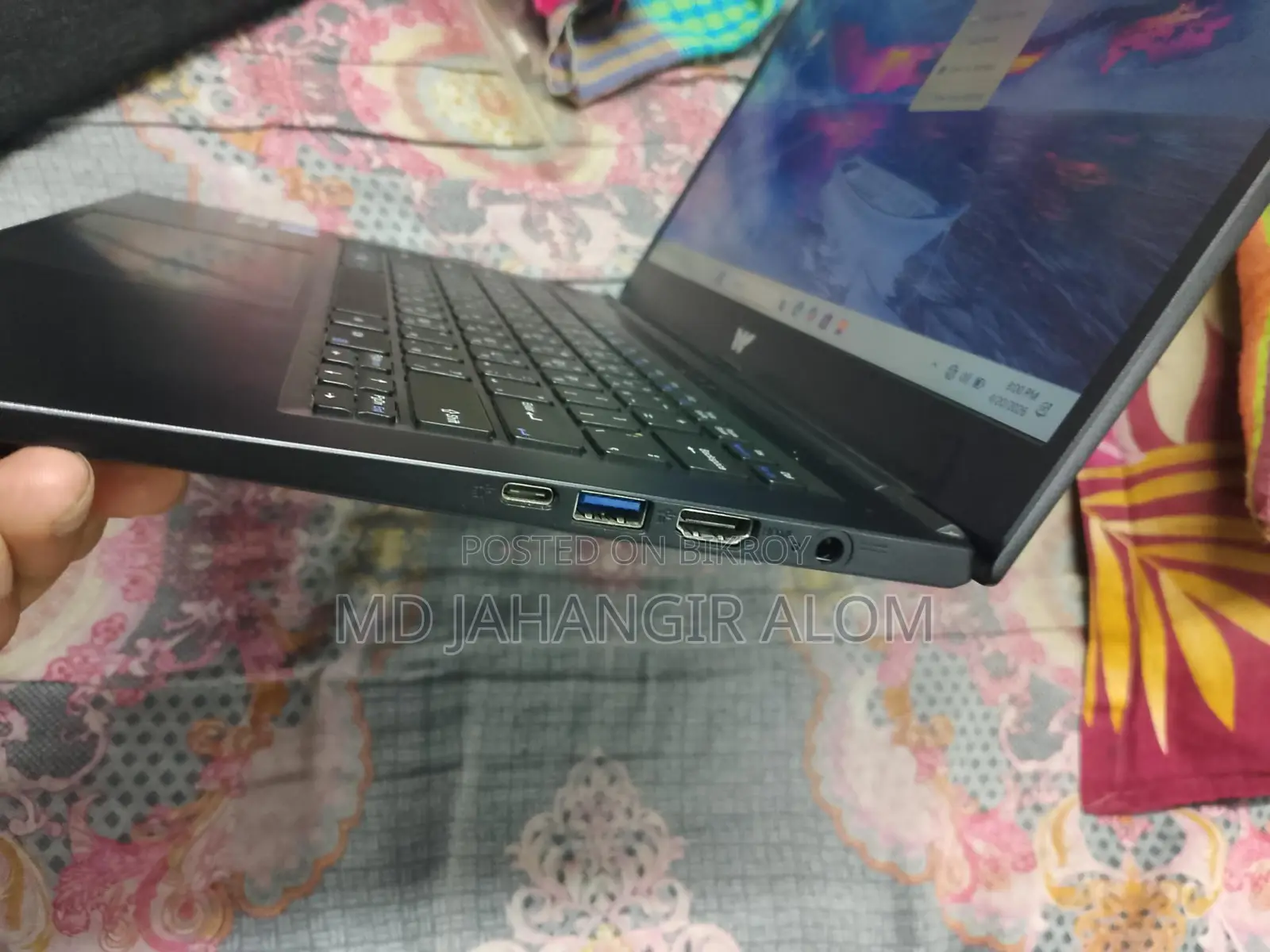 ল্যাপটপ জরুরি অবস্থায় বিক্রি