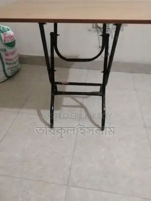Medium-sized Partex table with iron frame