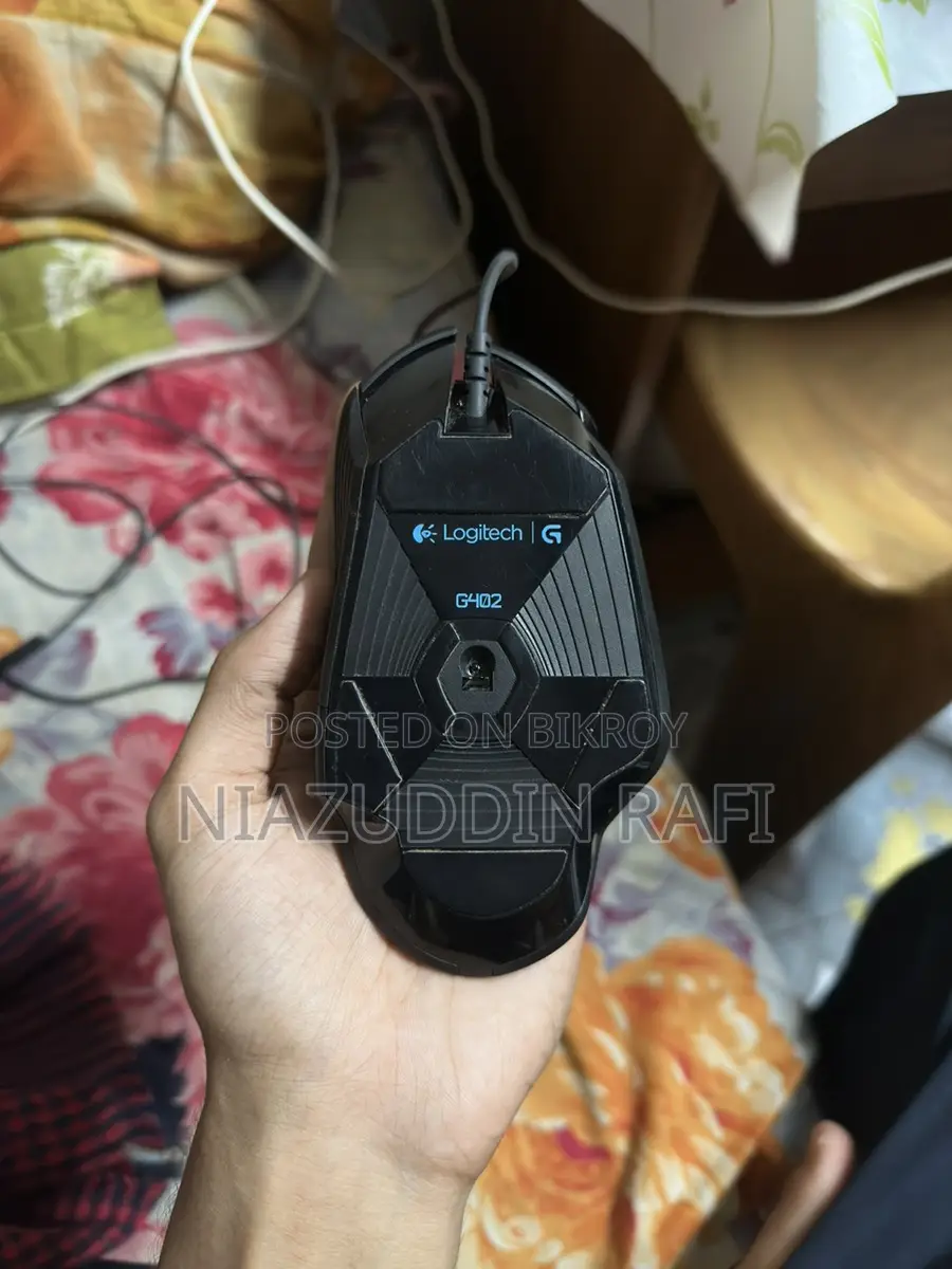 Logitech G402