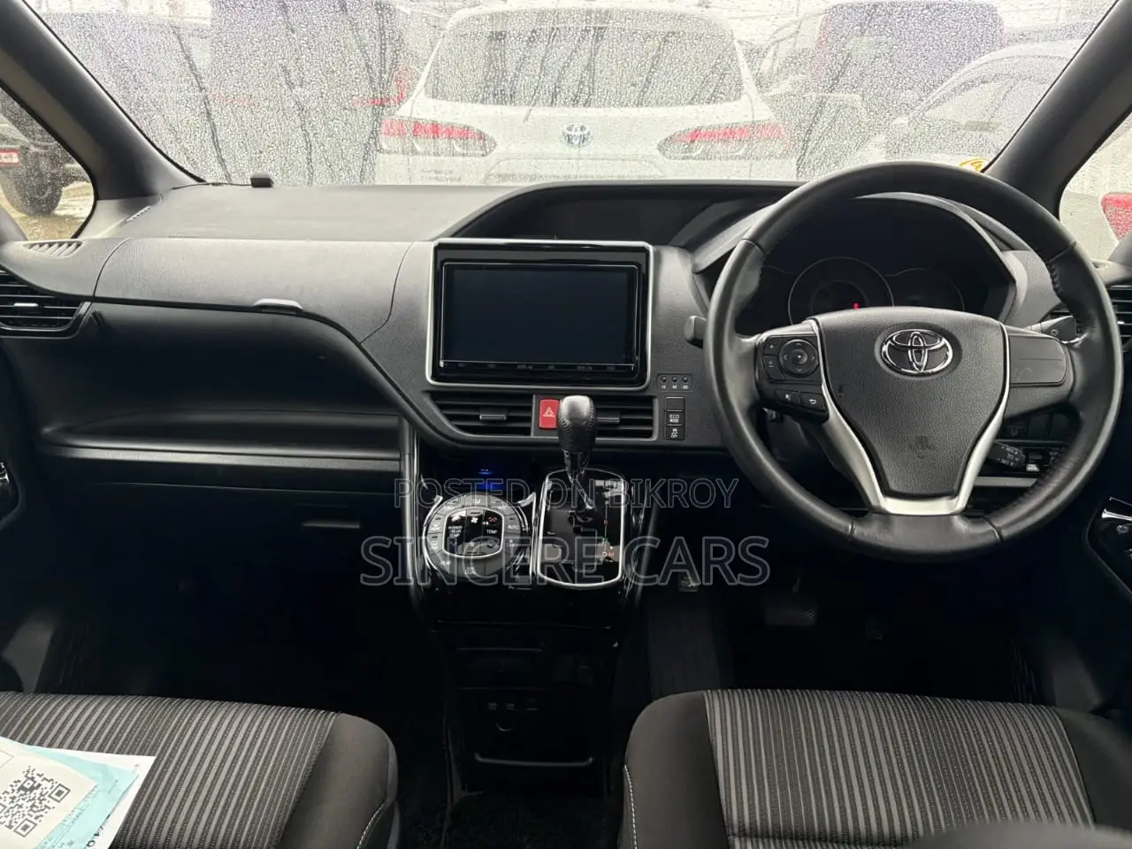 Toyota Voxy ZS NON HYB SUNROOF 2021