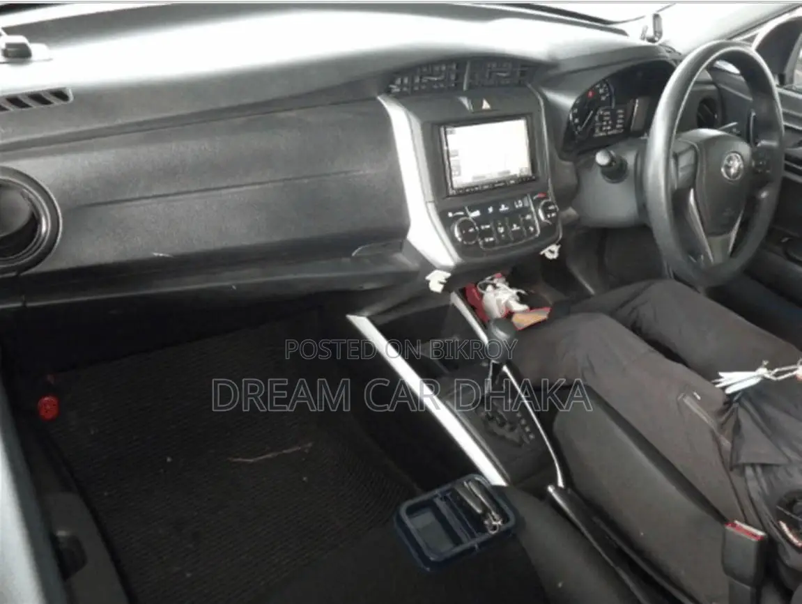 Toyota Fielder HYBRID EX PKG SILVER 2020