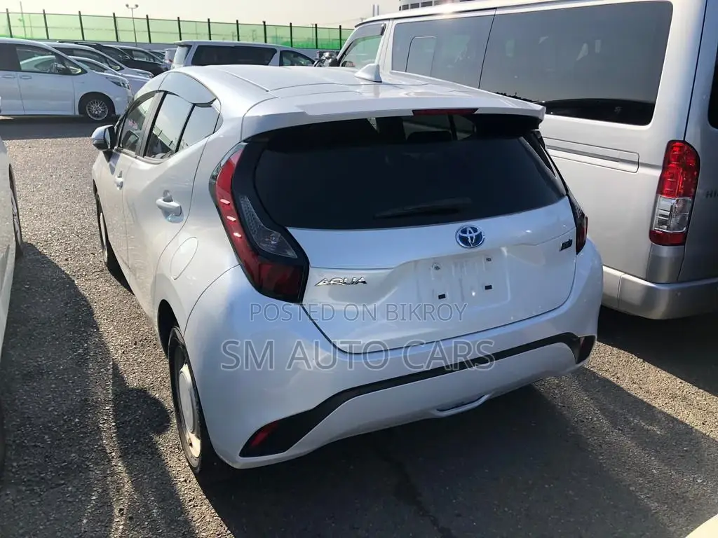 Toyota Aqua New Shape X Pearl 2021