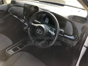 Toyota Aqua New Shape X Pearl 2021