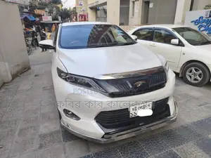 টয়োটা হ্যারিয়ার অ্যাডভান্স প্রিমিয়াম ২০১৪