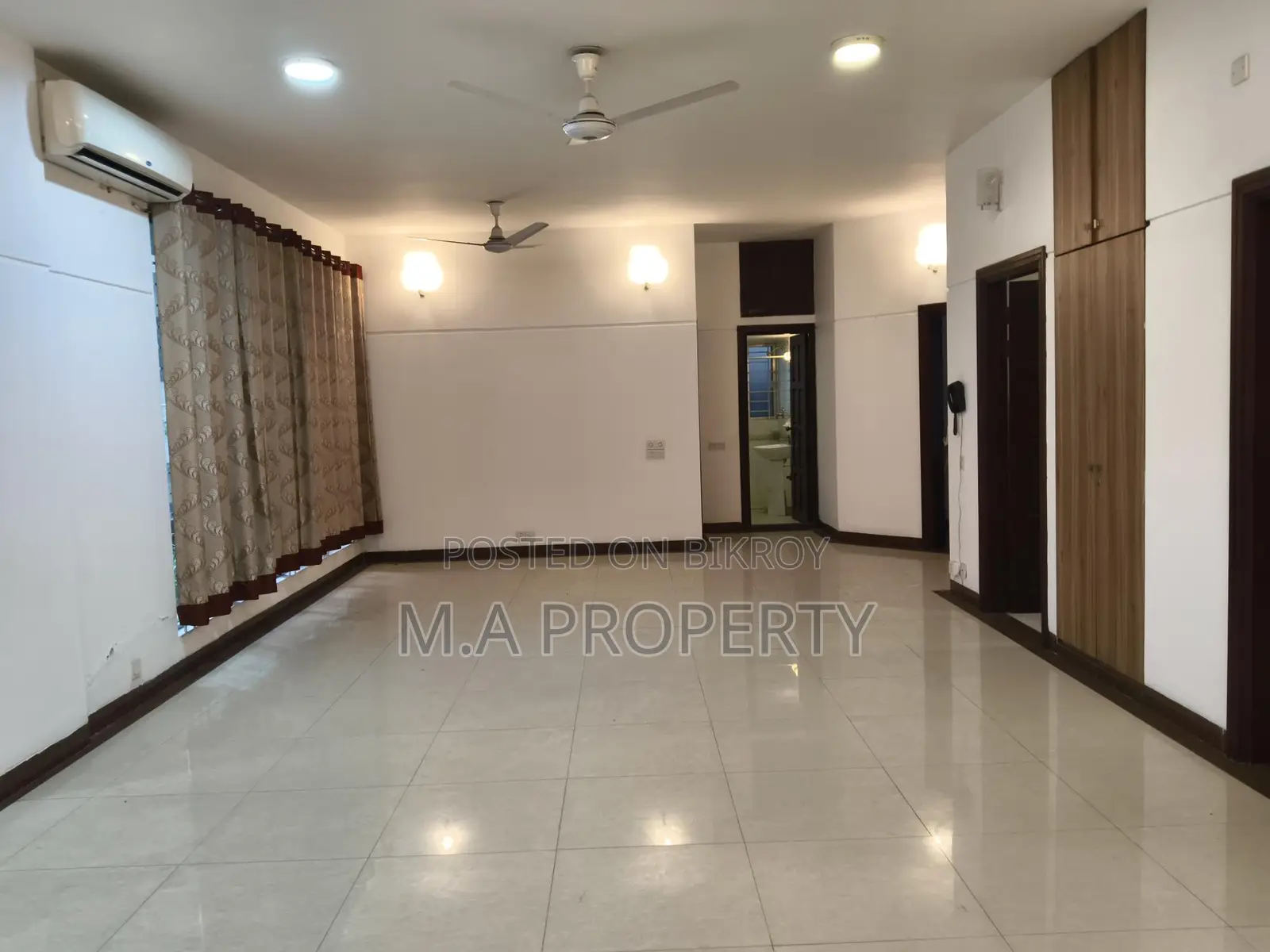 Semi-furnished Apartment for Rent in Gulshan North