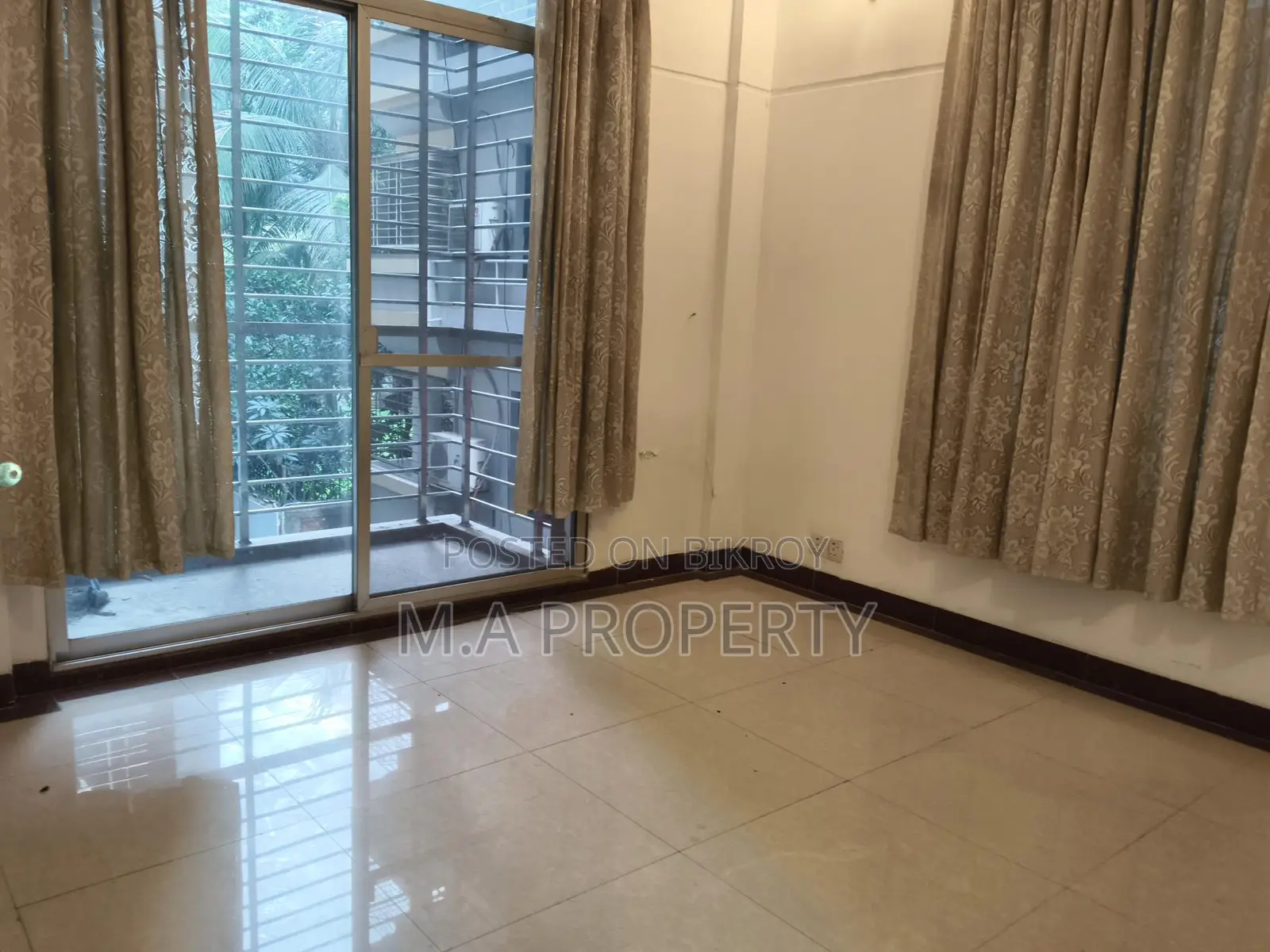 Semi-furnished Apartment for Rent in Gulshan North
