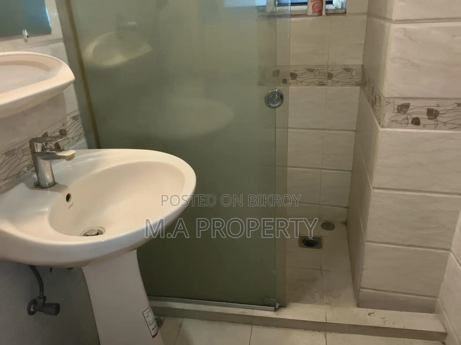 Semi-furnished Apartment for Rent in Gulshan North