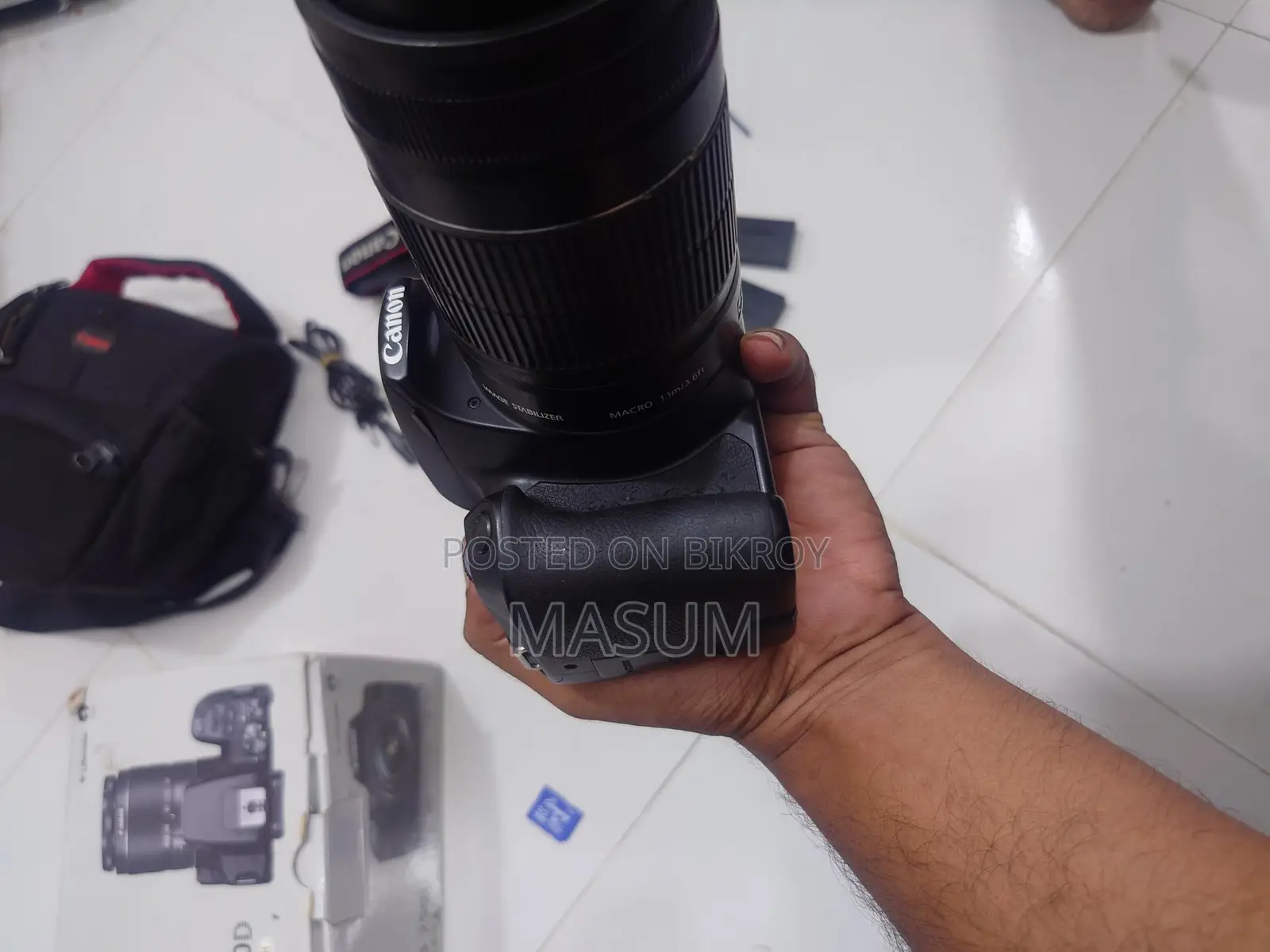 ক্যানন ২৫০ডি ৪কে ডিএসএলআর ফুল বক্স সাথে ৫৫-২৫০মিমি আইএস আইআই জুম লেন্স