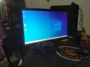 LATEST Dell 19" HDMI Port With VGA full Fresh 1 Mark LED!