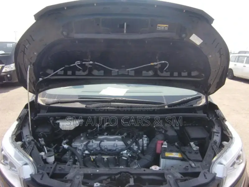 Toyota Noah Non Hybrid X Black 2020