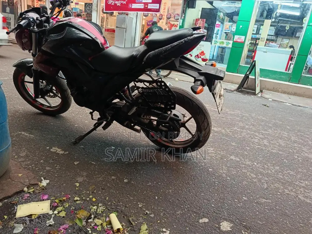 Suzuki Gixxer 2016