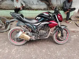 Suzuki Gixxer 2016
