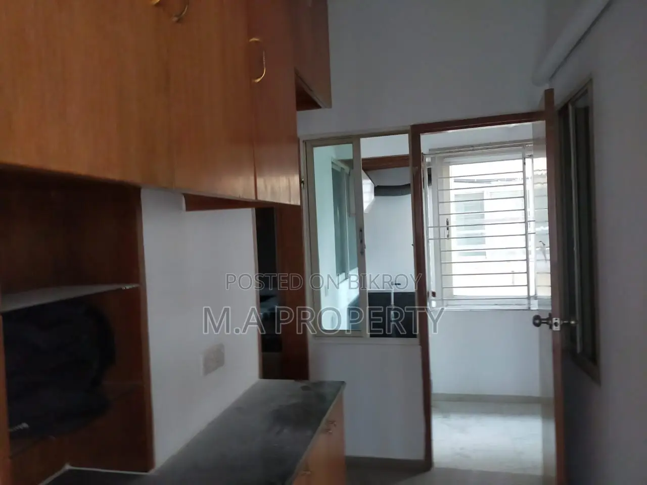 Rent Apartment 4-Bed Gulshan North