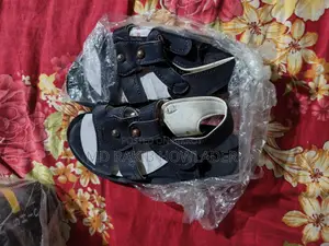 বাচ্চাদের পাইকারি জুতা, প্রতি জোড়া