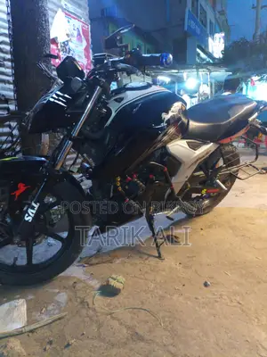 TVS Apache RTR 4V 2025