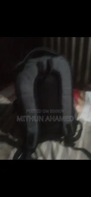 ব্যাকপ্যাক বিক্রয়ের জন্য