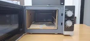 Microwave Oven