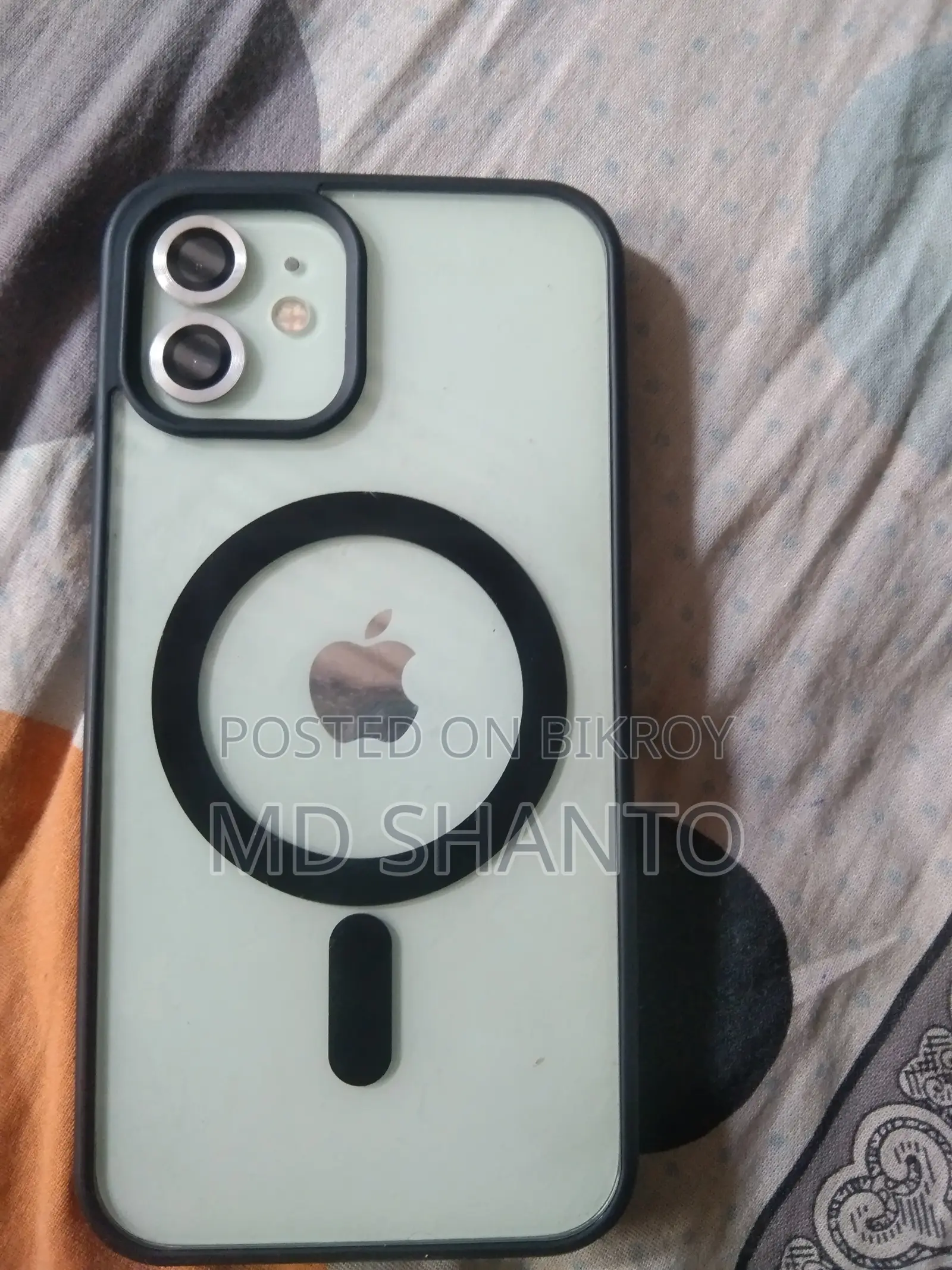 Apple iPhone 12 (Used)