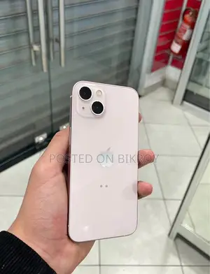 Apple iPhone 13 (Used)