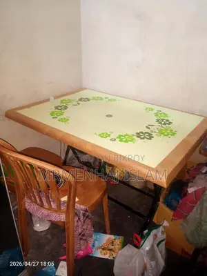 ৬ চেয়ারের ডাইনিং টেবিল