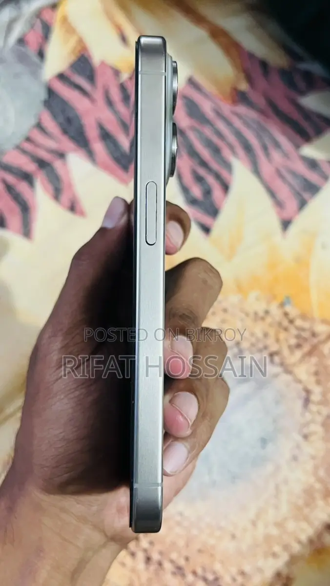 Apple iPhone 15 Pro (Used)
