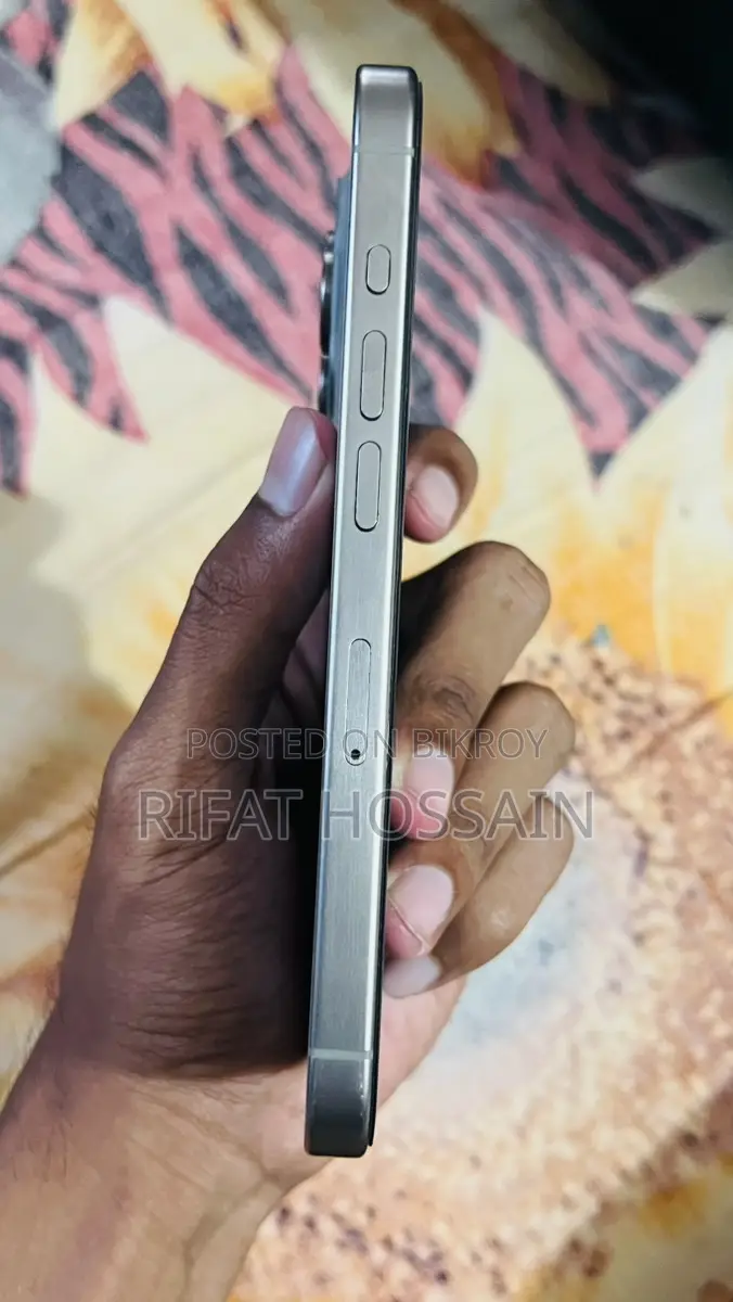 Apple iPhone 15 Pro (Used)