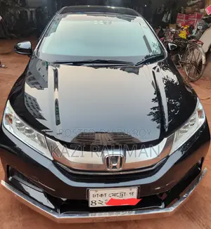 Honda Grace 2015