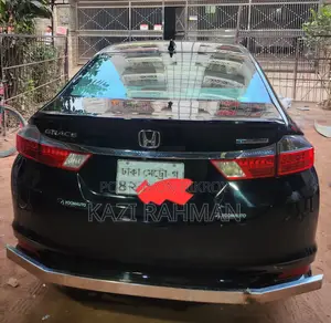 Honda Grace 2015