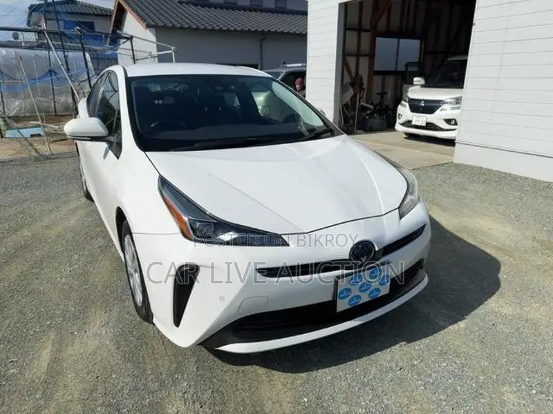 Toyota Prius HYBRID S 2021