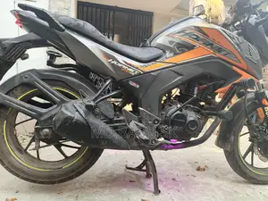 Honda Hornet CB 2022