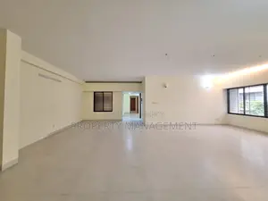 ২৭০০ বর্গফুটের অ্যাপার্টমেন্ট ভাড়া হবে, ৪ বেড, ৩ বাথ, গুলশান ২, চমৎকার ভিউ