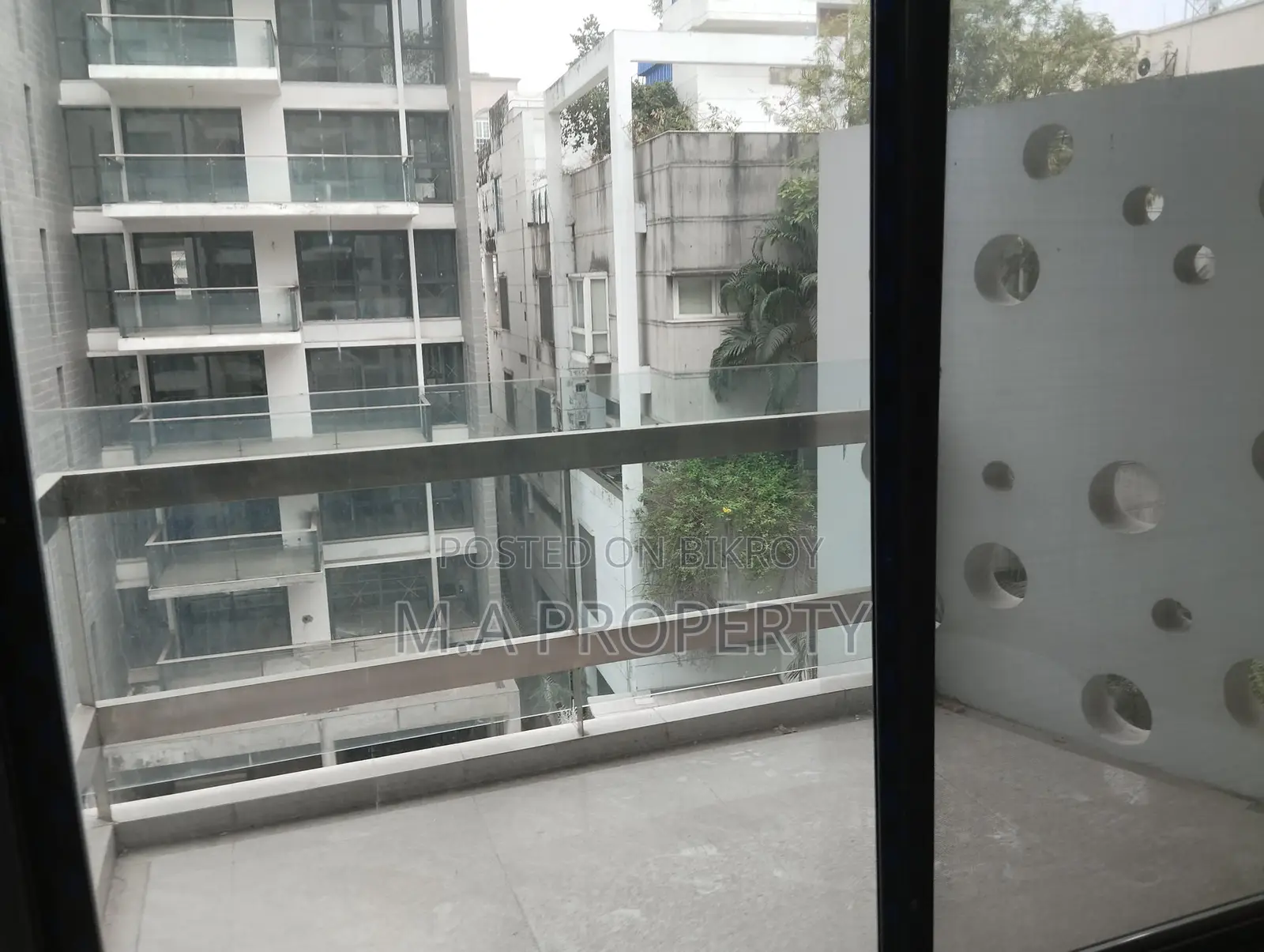 NEW 4000SFT 4BED ZIMPOOL SAMIFURNISHED FLAT RENT BARIDHARA DIPLOMATIC