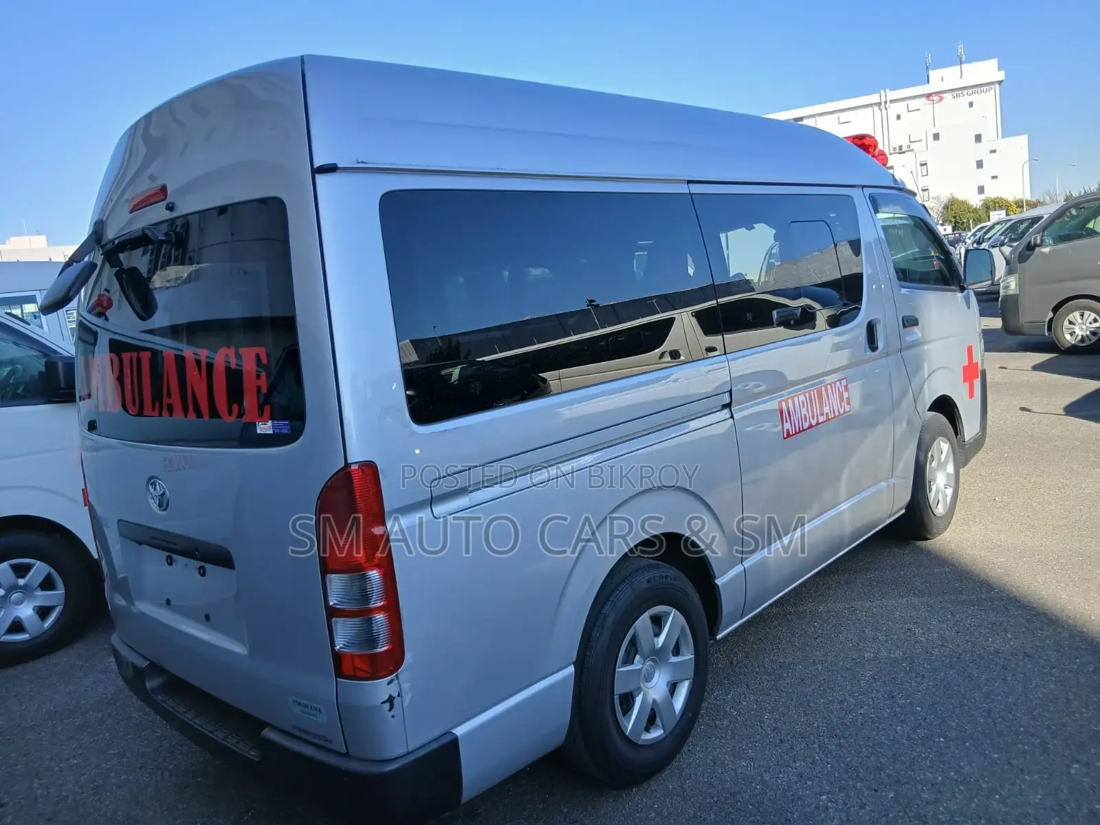 Toyota Hiace Ambulance DX Silver 2021