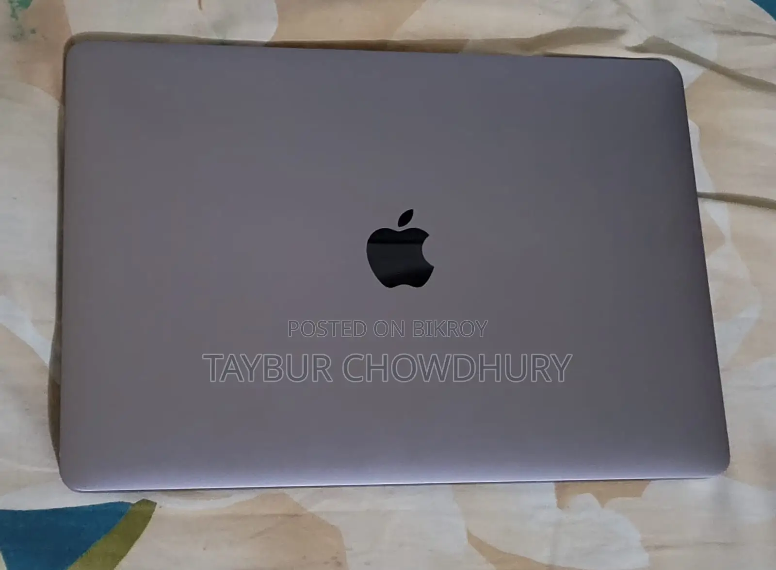 Apple MacBook Air for Sale (Screen Damaged)