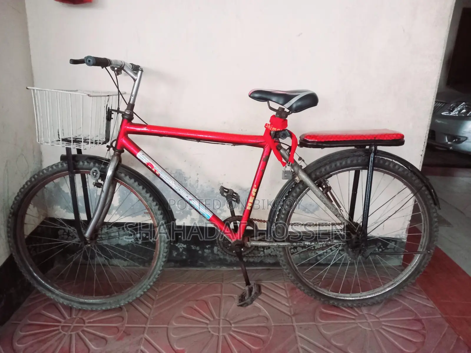 The bicycle is very fresh!