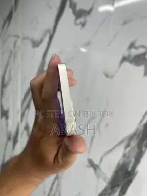 Apple iPhone 13 (Used)