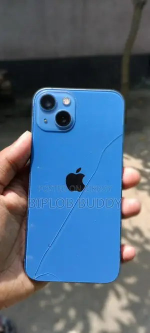 Apple iPhone 13 . (Used)