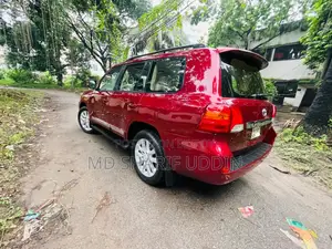 Toyota Land Cruiser VX-V8 (Diesel Turbo) 2011