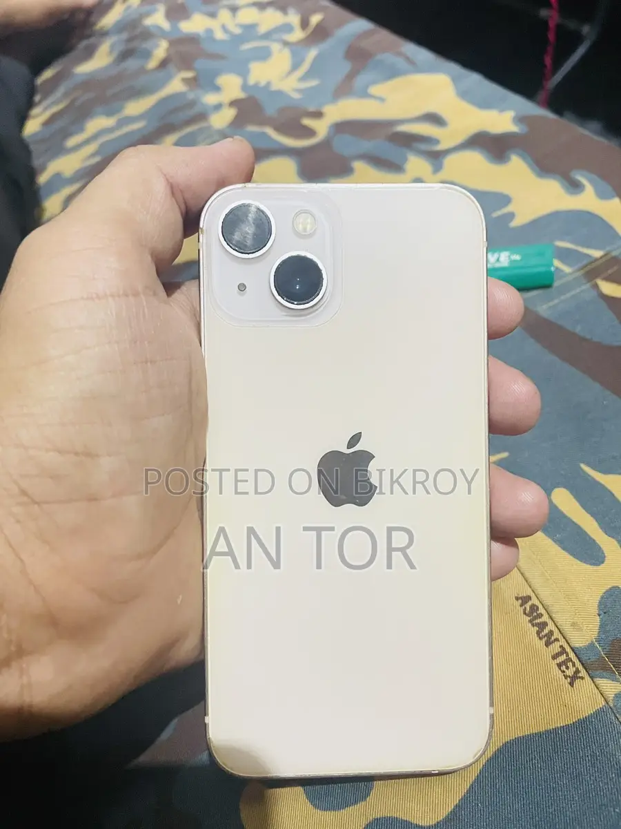 Apple iPhone 13 . (Used)