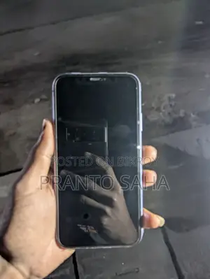 Apple iPhone 11 . (Used)