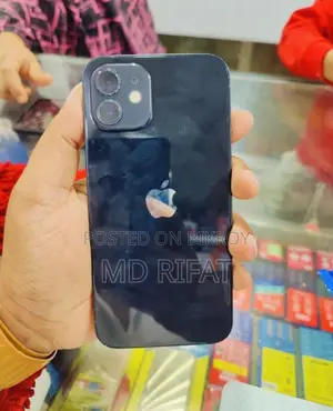 Apple iPhone 12 (Used)