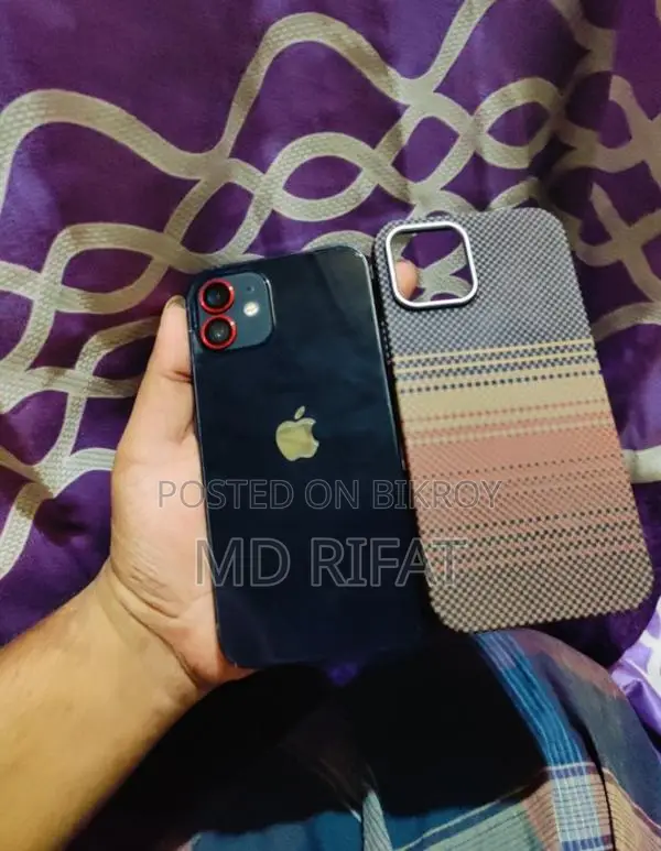 Apple iPhone 12 (Used)